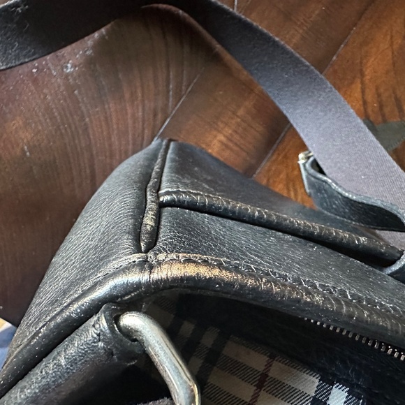 Crossbody Burberry Bag Leather with adjustable nylon strap - Picture 7 of 13